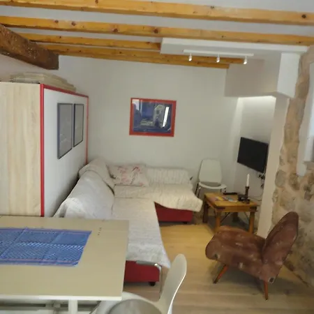 City Walls Hostel